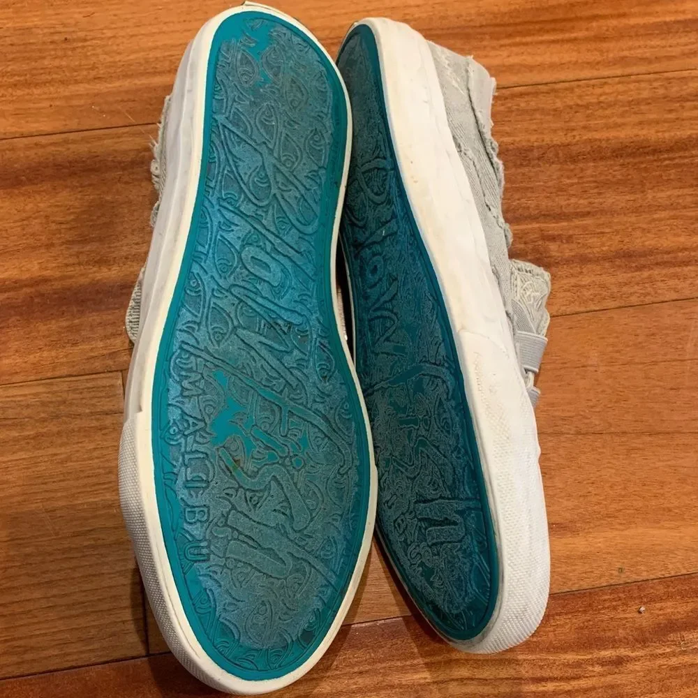 Blowfish Malibu Stylish Gray Frayed Slip-On Sneakers size 8.5
